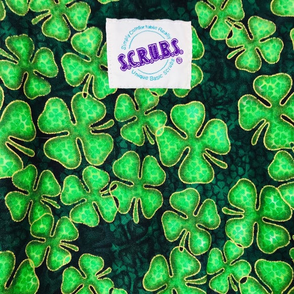 S.c.r.u.b.s. scrubs Top Clover St. Patrick Irish - Picture 5 of 7